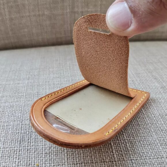 Louis Vuitton Name Tag Tan Genuine Leather Luggage Tag LV Tag Made in France aut - Picture 5 of 8